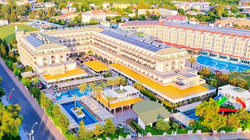 Crystal De Luxe Resort & Spa