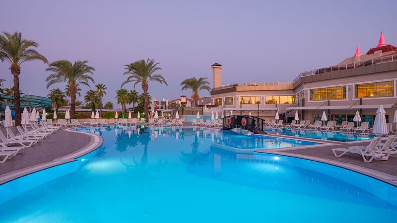 Aydınbey Famous Resort